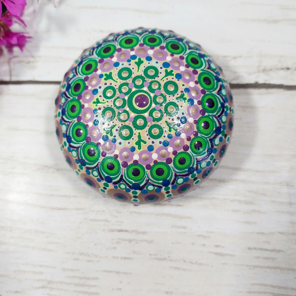 Handcrafted Mandala Pebbles: Nature's Calm